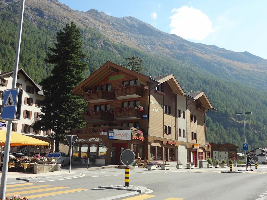 Appartementhaus Crystal Täsch Habitación foto
